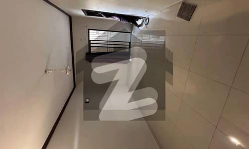 کلفٹن کراچی میں 2 کمروں کا 6 مرلہ فلیٹ 1.25 لاکھ میں کرایہ پر دستیاب ہے۔