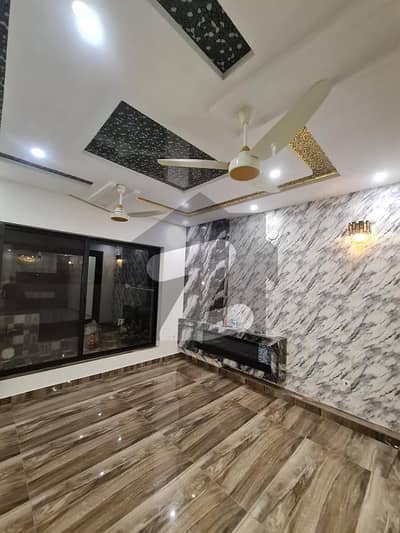 Modern Living In Lahore Stunning 5 Marla House For Sale In Park View City