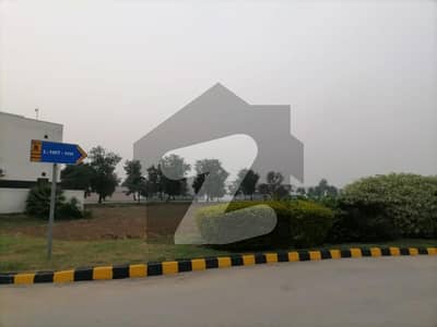 سٹی ہاؤسنگ سوسائٹی - بلاک اے ایکسٹینشن سٹی ہاؤسنگ سوسائٹی,سیالکوٹ میں 10 مرلہ رہائشی پلاٹ 80.0 لاکھ میں برائے فروخت۔ سٹی ہاؤسنگ سوسائٹی - بلاک اے ایکسٹینشن سٹی ہاؤسنگ سوسائٹی,سیالکوٹ میں 10 مرلہ رہائشی پلاٹ 80.0 لاکھ میں برائے فروخت۔