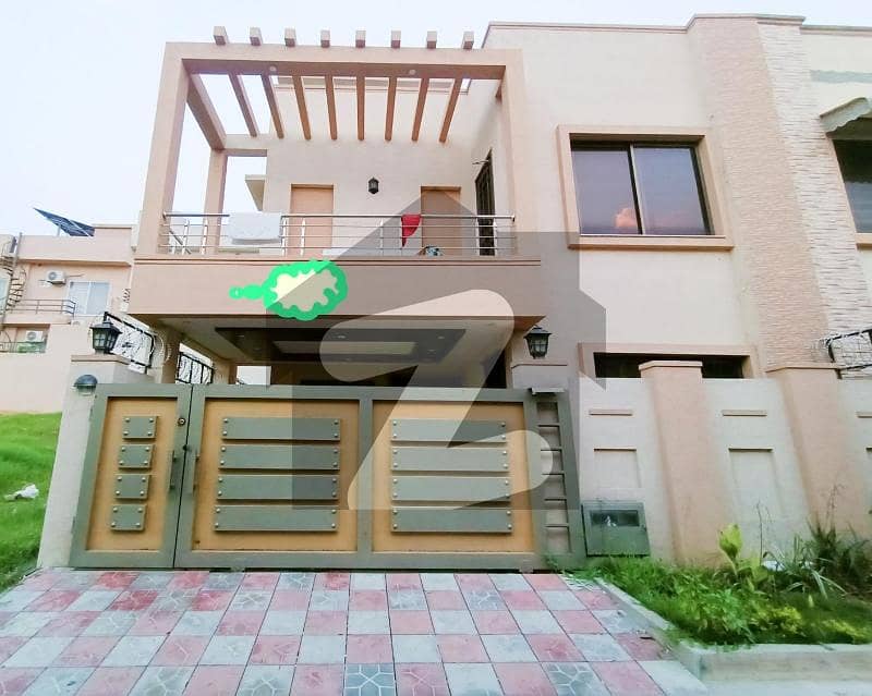7 MARLA JUST LIKE BRAND NEW HOUSE FOR RENT 7 MARLA JUST LIKE BRAND NEW HOUSE FOR RENT