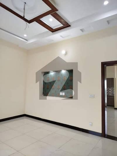 400 Yard Ground Floor Portion Independent Separate Entrance Near National Stadium 3 Bed Dd Kitchen With garden car Parking servent Room study Room 400 Yard Ground Floor Portion Independent Separate Entrance Near National Stadium 3 Bed Dd Kitchen With garden car Parking servent Room study Room