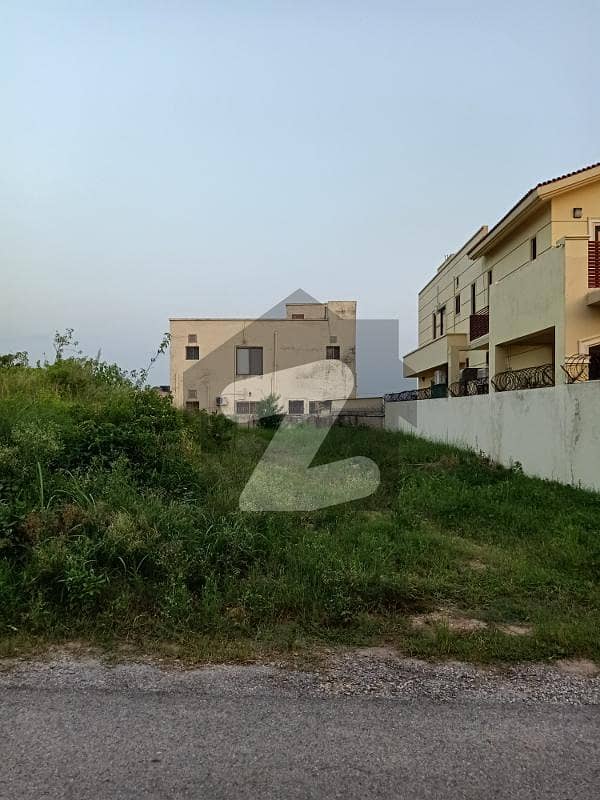 E-11/3 1-Kanal Plot For Sale Back Open E-11/3 1-Kanal Plot For Sale Back Open