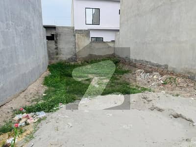 Ideal Location 10 Marla Plot Available For Sale In Park View City Lahore