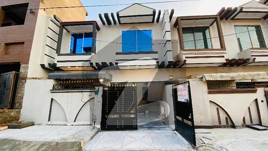 ائیرپورٹ ہاؤسنگ سوسائٹی راولپنڈی میں 5 کمروں کا 5 مرلہ مکان 1.55 کروڑ میں برائے فروخت۔