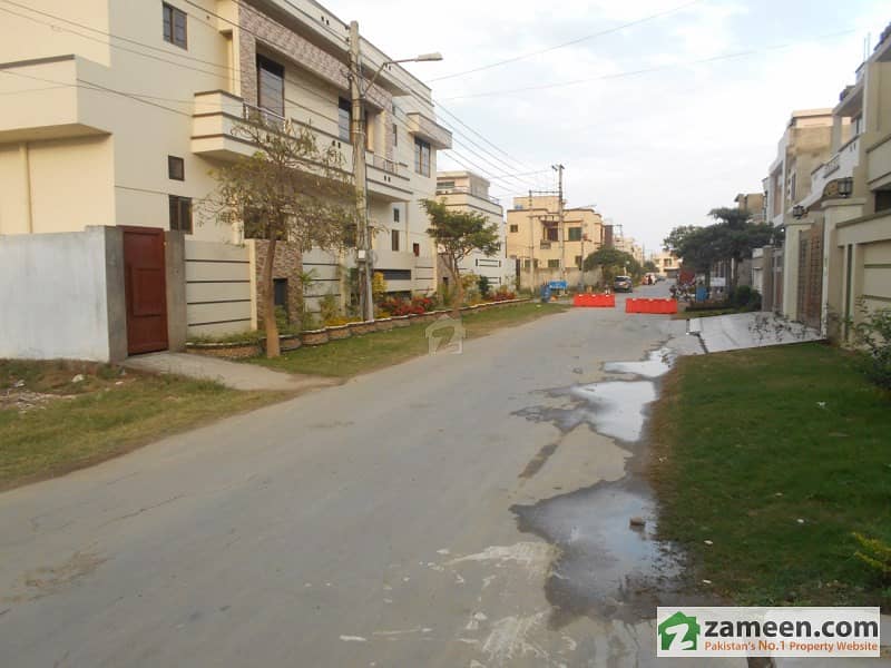 House Is Available For Sale Garden Town, Gujranwala ID5225331