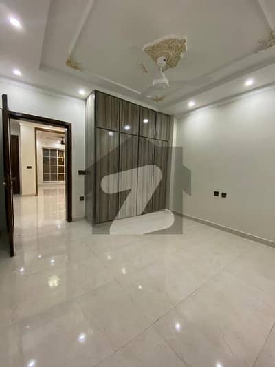 5 Marla House For Rent Paragon City