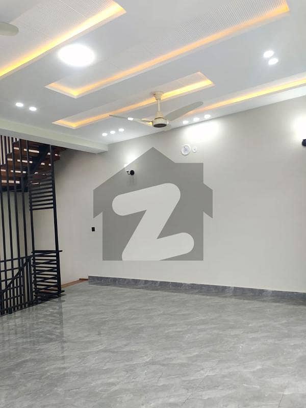 Prime Location 15 Marla Brand New House For Sale In Beacon House Society Lahore.