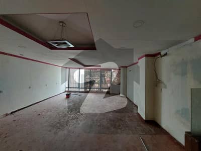 F-11 MARKAZ OFFICE SPACE 800 SQFT RENT 115000