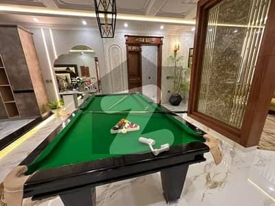 Luxurious 1 Kanal Fully Furnished House For Sale