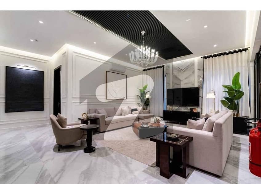 STUNNING HOME WITH AQUATIC CINEMA & SWIMMING POOL STUNNING HOME WITH AQUATIC CINEMA & SWIMMING POOL