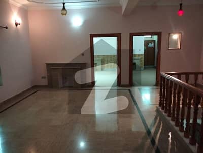 Double Storey House Available For Rent In Habibullah Colony