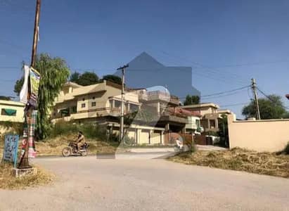 10 Marla Main Boulevard Plot Available For Sale