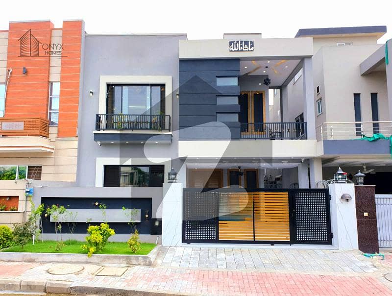 Parkfacing 10 Marla High Quality House