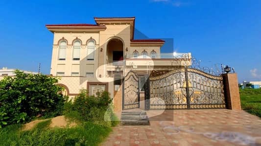 Prime Location House Of 1 Kanal Is Available For Sale In DHA Phase 8 - Block V