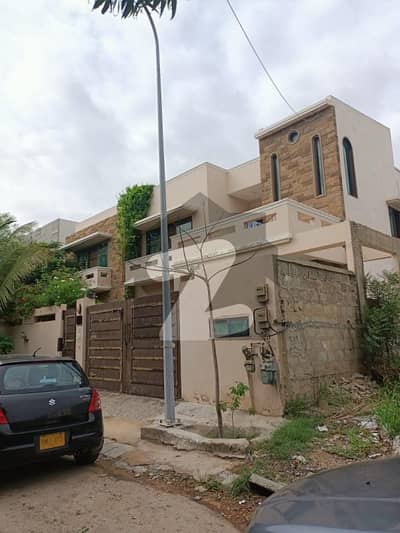 ڈی ایچ اے فیز 8 ڈی ایچ اے ڈیفینس,کراچی میں 6 کمروں کا 1 کنال مکان 12.0 کروڑ میں برائے فروخت۔