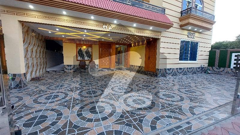Luxurious Brand New Double Storey House Luxurious Brand New Double Storey House