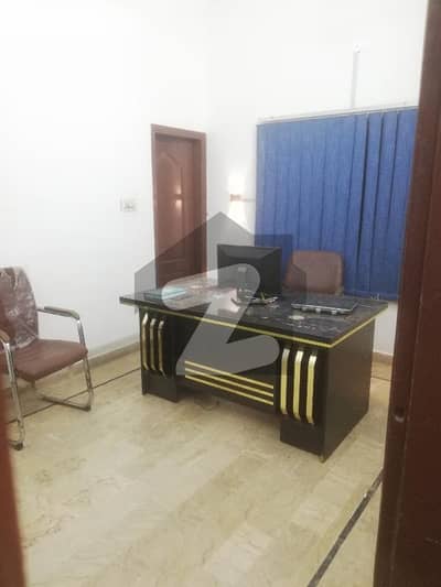 گلشن اقبال - بلاک 13 / D-3 گلشنِ اقبال,گلشنِ اقبال ٹاؤن,کراچی میں 5 مرلہ دفتر 45.0 ہزار میں کرایہ پر دستیاب ہے۔ گلشن اقبال - بلاک 13 / D-3 گلشنِ اقبال,گلشنِ اقبال ٹاؤن,کراچی میں 5 مرلہ دفتر 45.0 ہزار میں کرایہ پر دستیاب ہے۔