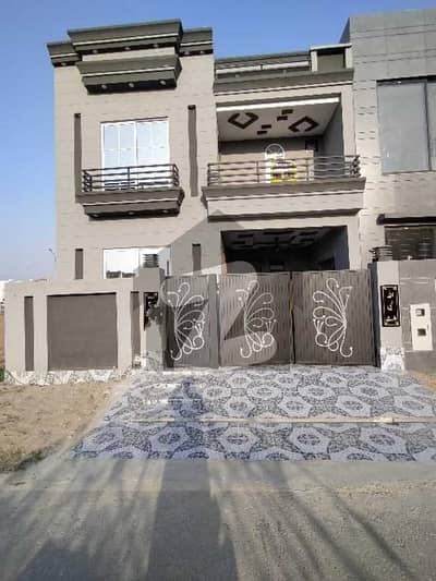 5 Marla Beautiful House Available For Sale In Park View City Crystal Block