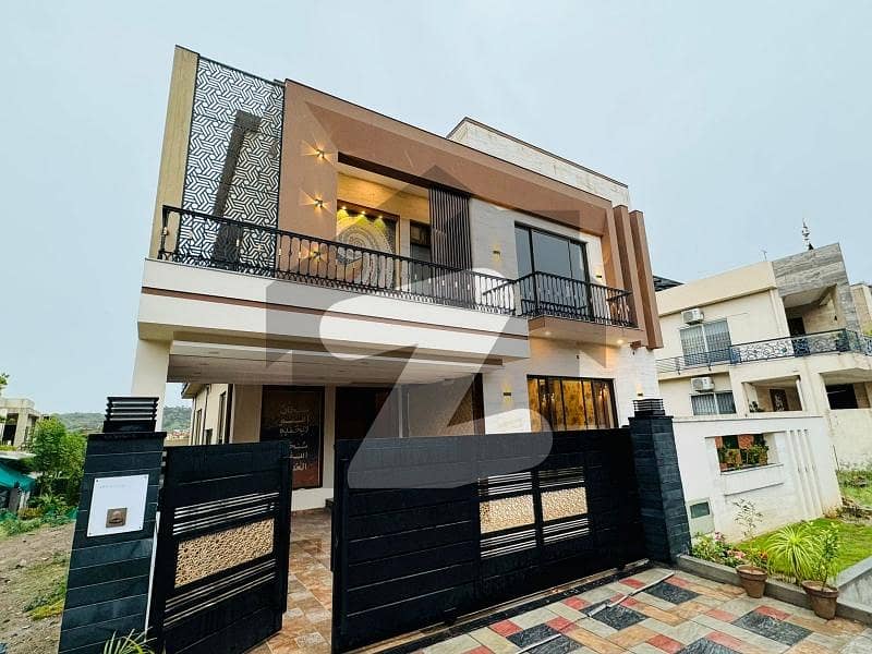 Overseas Sector 2 10marla House For