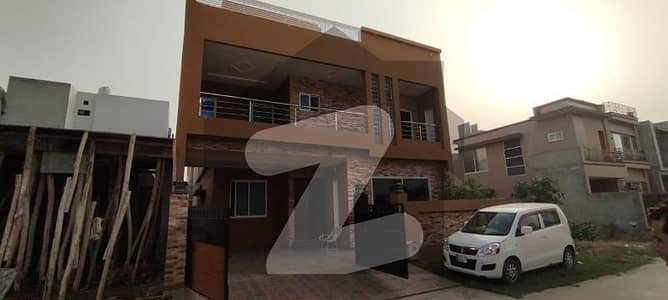 Ideally Located House Of 10 Marla Is Available For Sale In Multan