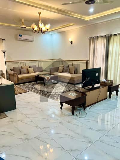 Good 500 Square Yards House For Sale In E-11/2