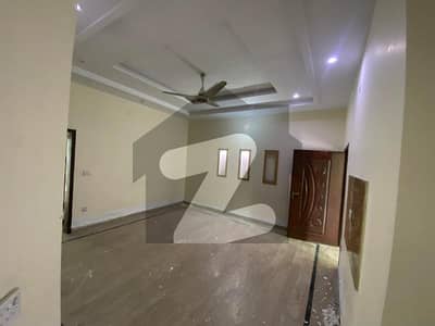 NICE & CLEAN HOUSE GROUND FLOOR FOR RENT
