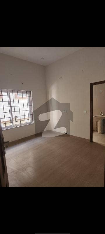 House For Sale In G-13 House For Sale In G-13
