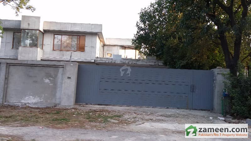 F-6, 533 Sq. Yard 60 Feet Front Excellent Location house For Sale