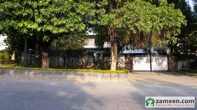 F-6, 1000 SQ. YARD, Livable house, Margalla view, good location HOUSE FOR SALE