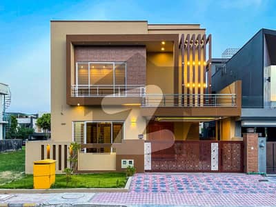 بحریہ گرینز۔ اوورسیز انکلیو - سیکٹر 6 بحریہ گرینز۔ اوورسیز انکلیو,بحریہ ٹاؤن فیز 8,بحریہ ٹاؤن راولپنڈی,راولپنڈی میں 5 کمروں کا 10 مرلہ مکان 5.0 کروڑ میں برائے فروخت۔ بحریہ گرینز۔ اوورسیز انکلیو - سیکٹر 6 بحریہ گرینز۔ اوورسیز انکلیو,بحریہ ٹاؤن فیز 8,بحریہ ٹاؤن راولپنڈی,راولپنڈی میں 5 کمروں کا 10 مرلہ مکان 5.0 کروڑ میں برائے فروخت۔