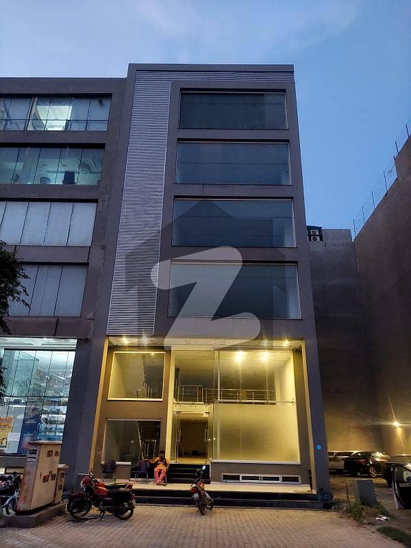 RENTED BUILDING FOR SALE 120 FT ROAD FACING DOLMEN MALL DHA Phase 6 ...