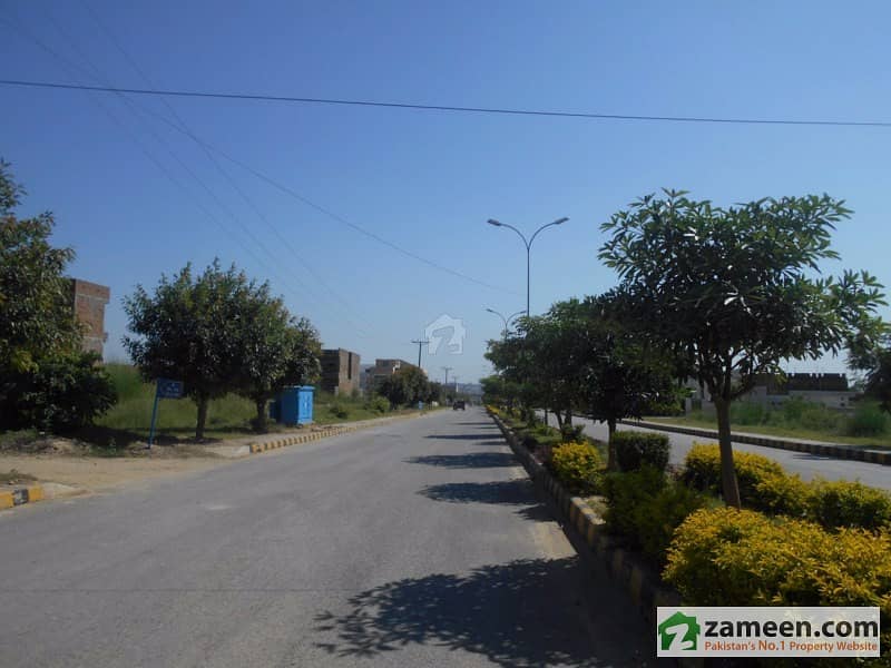 Commercial Pair Plot For Sale In Jinnah Gardens - Phase 1
