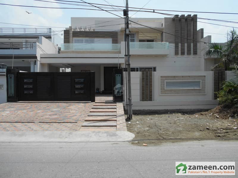 Double Unit House Available For Sale