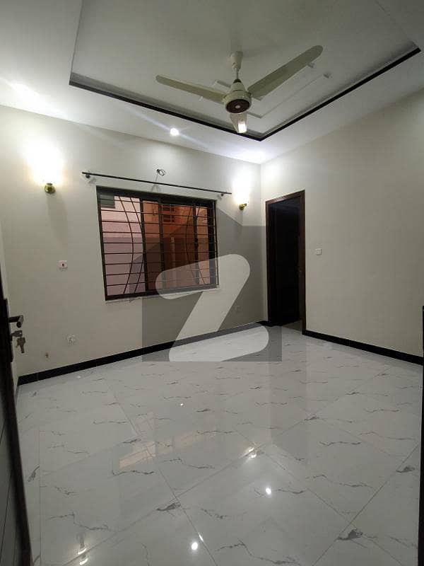 G13-4 Marla Luxury Ground Portion available for rent