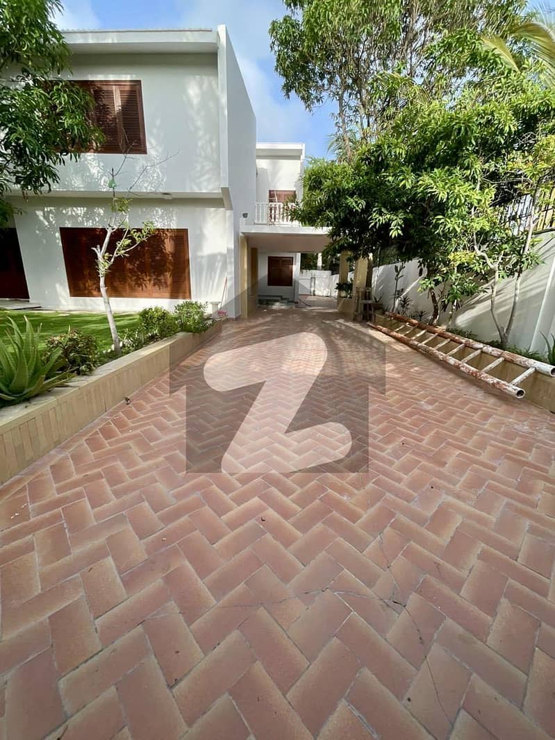 Bungalow For Rent In Block-5, Clifton