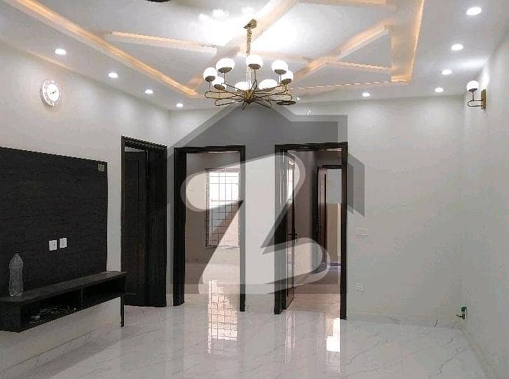 House In I-8/3 For Rent