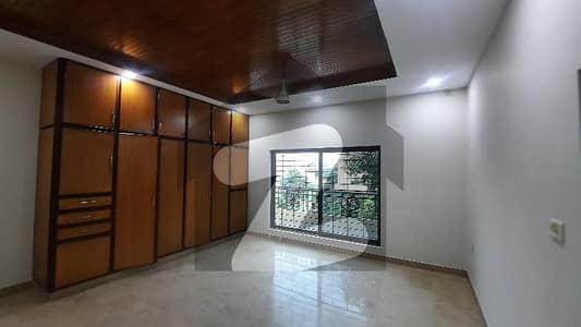 One Kanal House For Sale in Valencia Town Lahore