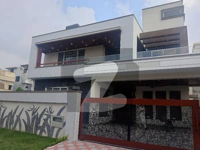 ڈی ایچ اے ڈیفینس فیز 2 ڈی ایچ اے ڈیفینس,اسلام آباد میں 3 کمروں کا 1 کنال بالائی پورشن 1.0 لاکھ میں کرایہ پر دستیاب ہے۔