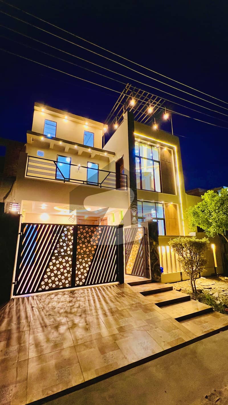 5 Marla Double Heighted Beautiful Luxury Double Storey House Available For Sale In Buch Villas Near To Park