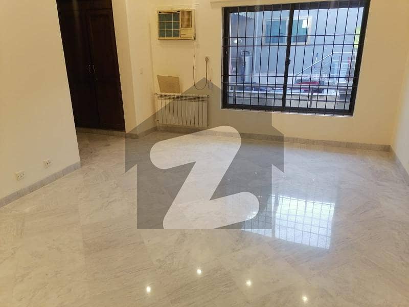 F11 750 SQUARE YARD DOUBLE STOREY HOUSE TILED FLOOR 5 BEDS BEAUTIFUL LAWN HEATING AND COOLING SYSTEM F11 750 SQUARE YARD DOUBLE STOREY HOUSE TILED FLOOR 5 BEDS BEAUTIFUL LAWN HEATING AND COOLING SYSTEM