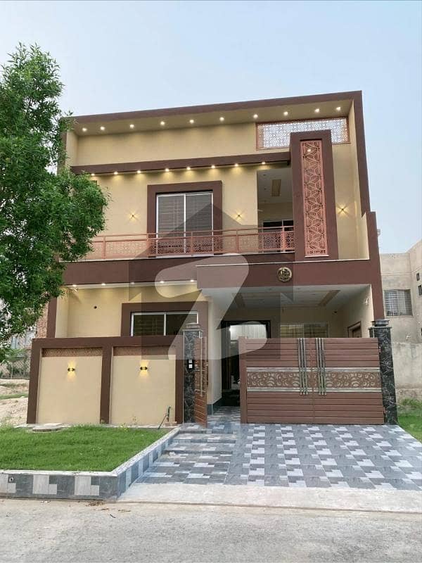 7 Marla Brand New House For Sale