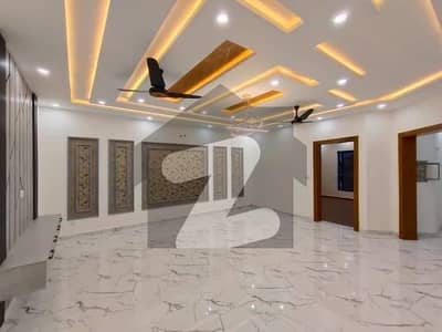 بحریہ گرینز۔ اوورسیز انکلیو بحریہ ٹاؤن فیز 8,بحریہ ٹاؤن راولپنڈی,راولپنڈی میں 5 کمروں کا 10 مرلہ مکان 1.3 لاکھ میں کرایہ پر دستیاب ہے۔ بحریہ گرینز۔ اوورسیز انکلیو بحریہ ٹاؤن فیز 8,بحریہ ٹاؤن راولپنڈی,راولپنڈی میں 5 کمروں کا 10 مرلہ مکان 1.3 لاکھ میں کرایہ پر دستیاب ہے۔