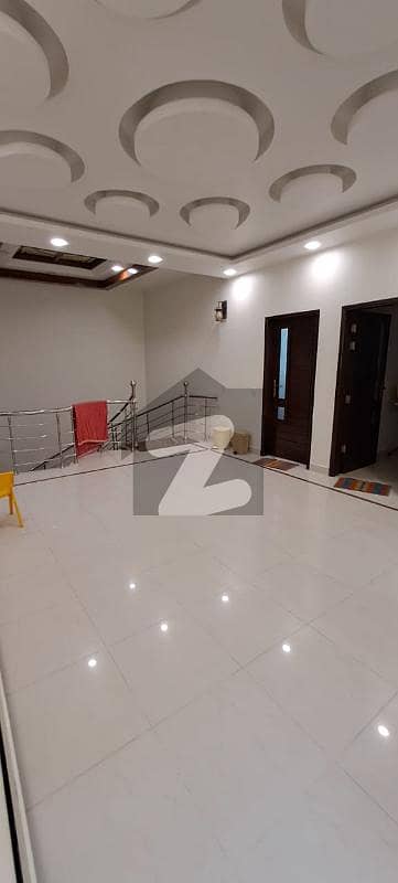 240 sq. yrd fully maintain one unit 5 bed dd tiles flooring block 13-d-2 gulshan-e-iqbal