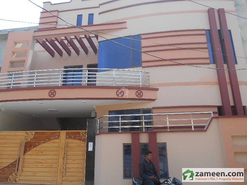 5 Marla Tripple Story House For Sale In Officers Colony Farid Town Sahiwal