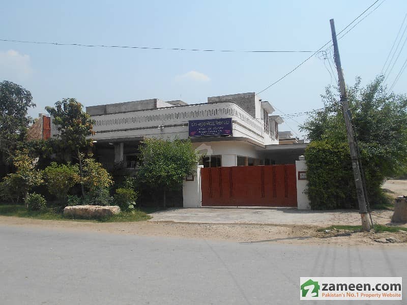 1 Kanal House For Sale In Farid Town Sahiwal