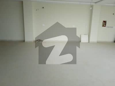 1 Kanal Commercial First Floor Hall Available For Rent