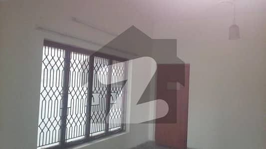 عسکری 9 عسکری,لاہور میں 4 کمروں کا 1 کنال مکان 6.7 کروڑ میں برائے فروخت۔