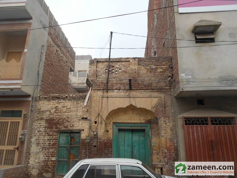Old Commercial House Is Available For Sale