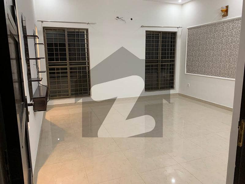 single room for Bachelor ladys single room for Bachelor ladys