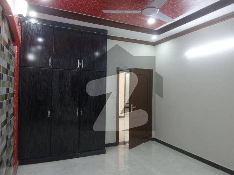 ای ۔ 11 اسلام آباد میں 3 کمروں کا 1 کنال زیریں پورشن 1.4 لاکھ میں کرایہ پر دستیاب ہے۔ ای ۔ 11 اسلام آباد میں 3 کمروں کا 1 کنال زیریں پورشن 1.4 لاکھ میں کرایہ پر دستیاب ہے۔